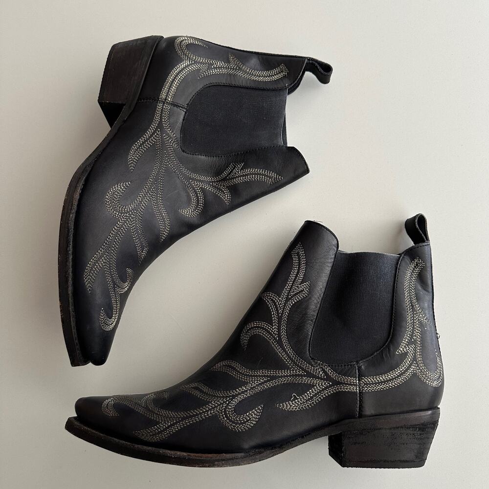 Free People NWOB Wayward Embroidered Black Western Low Boots EU 41 US 10 10.5